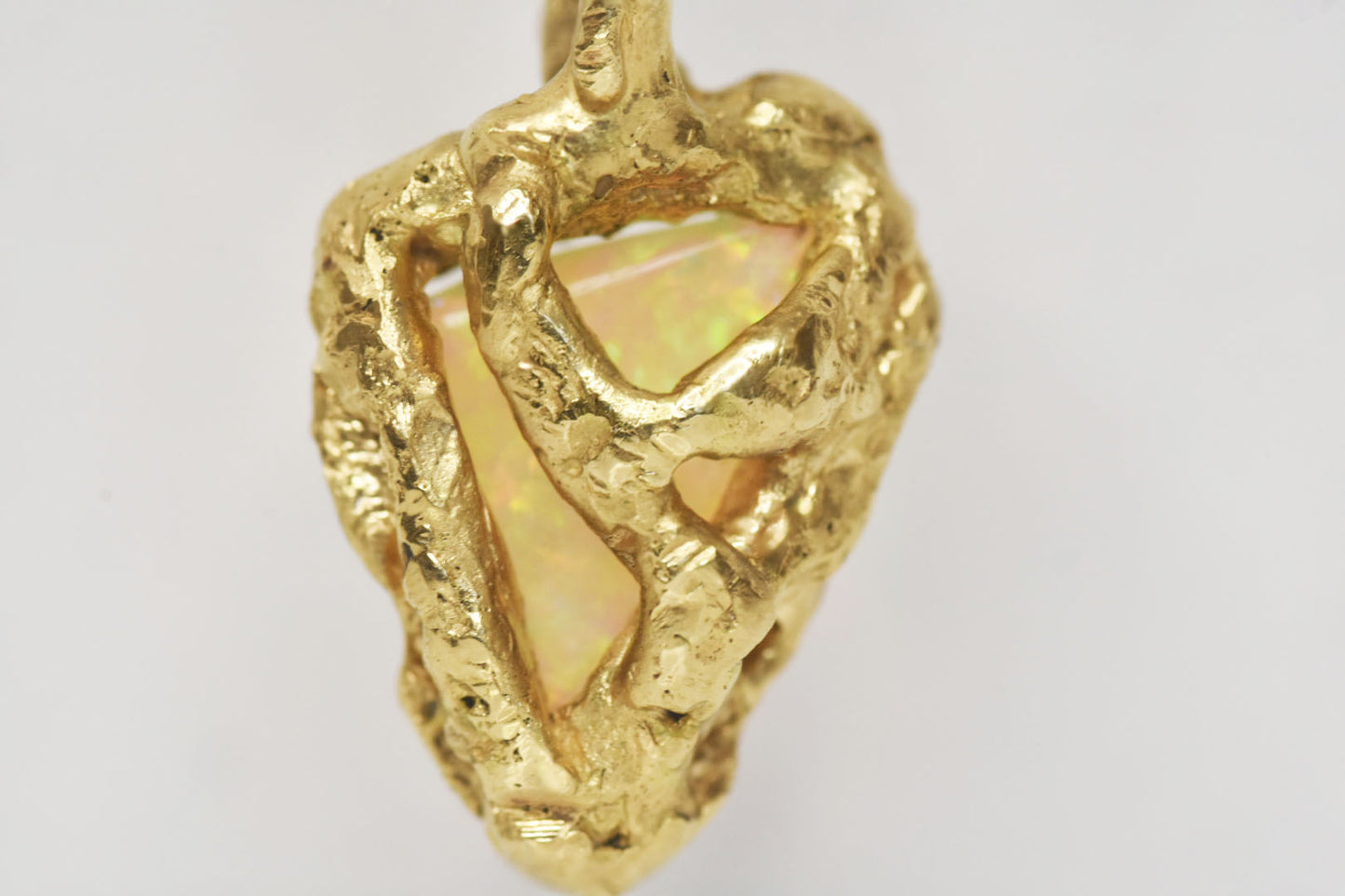 1ct Crystal Opal Pendant. 18k Yellow Gold. Lizard Point, Cornwall.