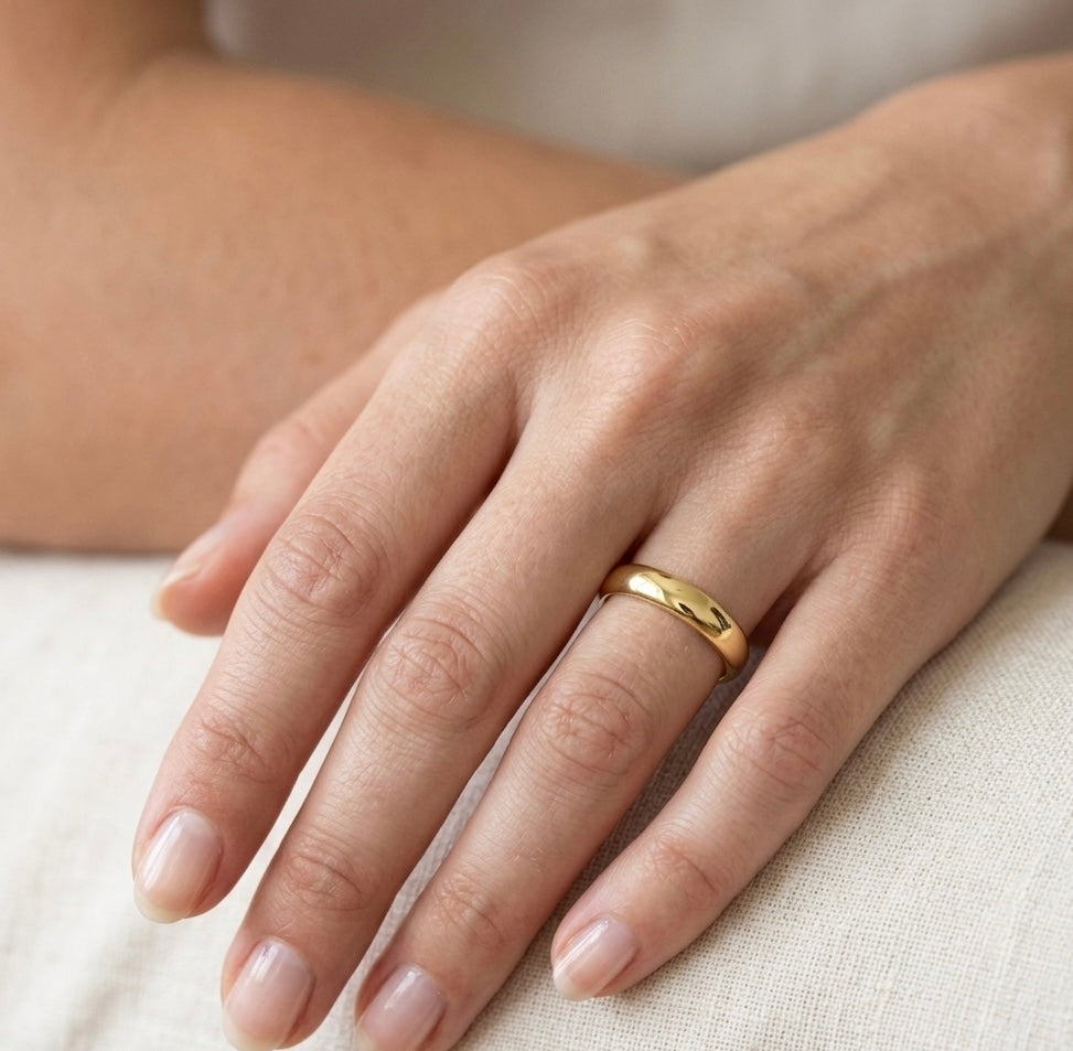 Gold wedding ring made in st Ives Cornwall. 