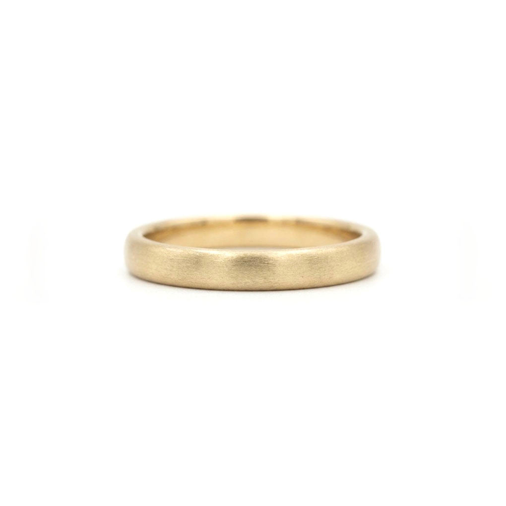 Gold ring cast and made in St Ives, Cornwall in nature. Shem Hake Jewellery. 