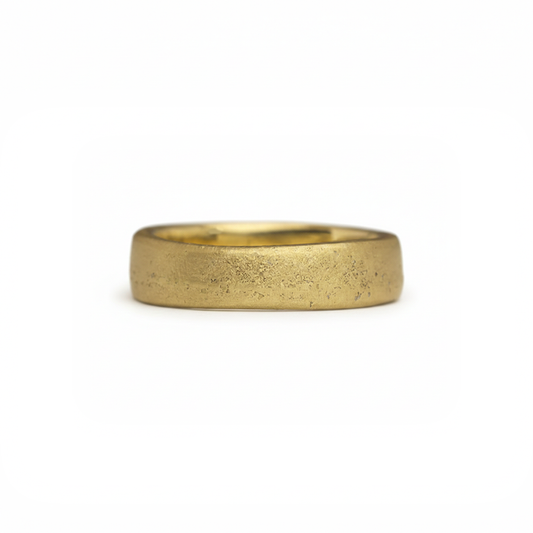 Yellow gold wedding band made in st Ives Cornwall. Shem Hake Jewellery. 